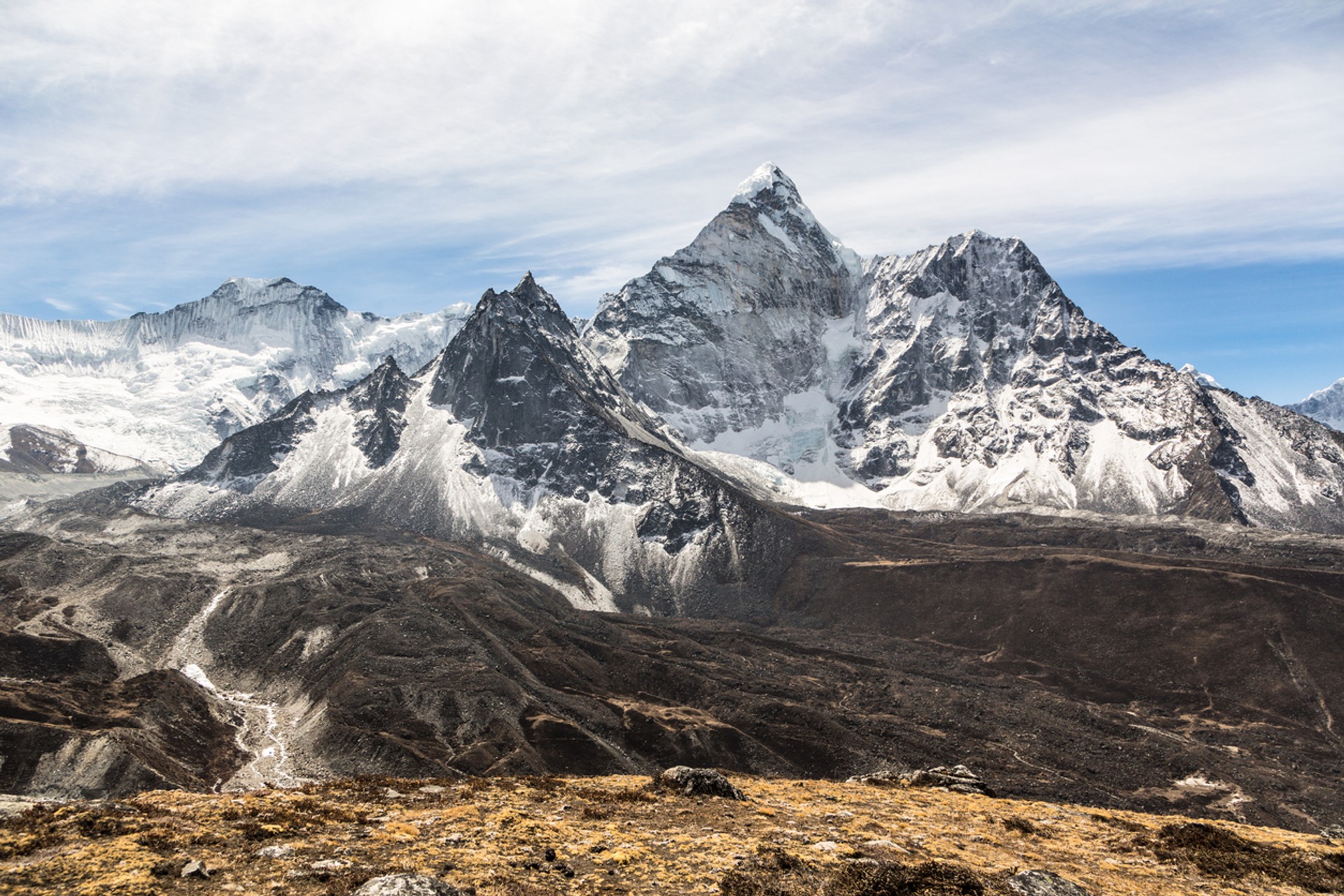 The route to trek Everest Base Camp is stunning due to the great weather in April. Amazing view of Amphu Gyabjen peak during Everest Base Camp trek in April.