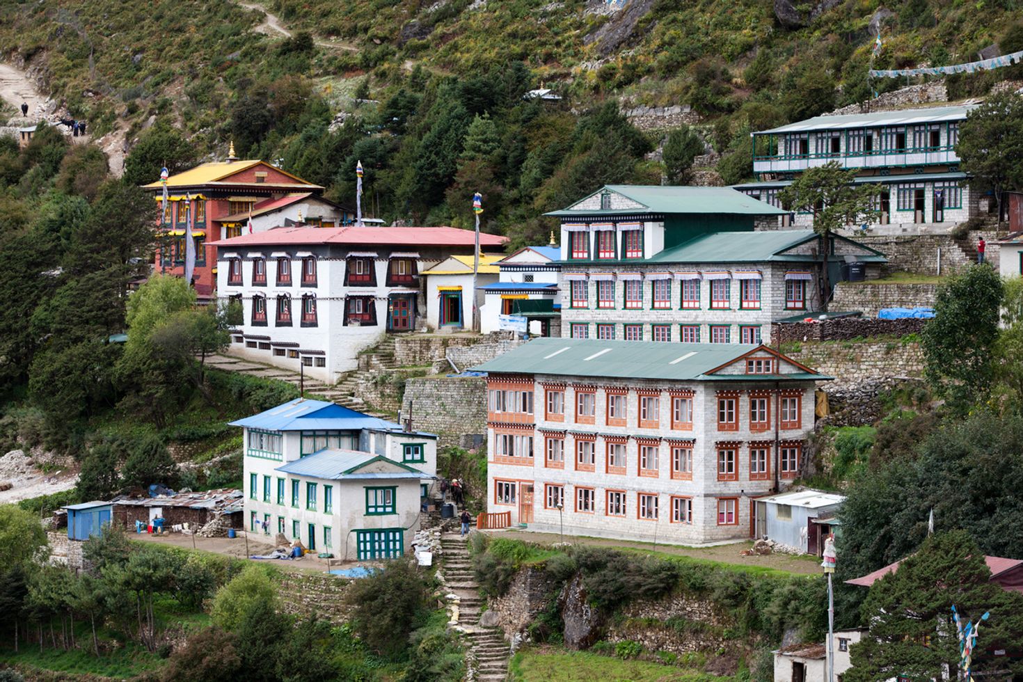 There are more comfortable lodging options while trekking in April.