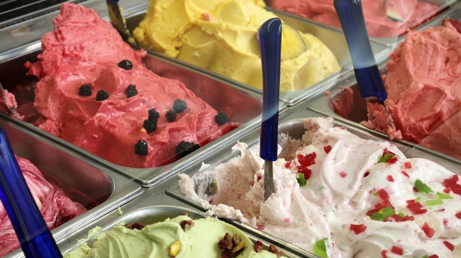 Famous Italian food or a dessert, gelato is the answer to the cravings.
