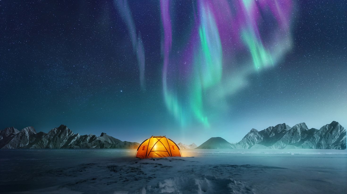 Make a tent in snow while spending 7 days in Finland and see the northern lights in the sky.