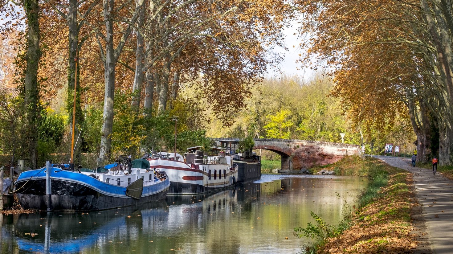 The Canal du Midi near Toulouse in autumn, in South of France in August.
