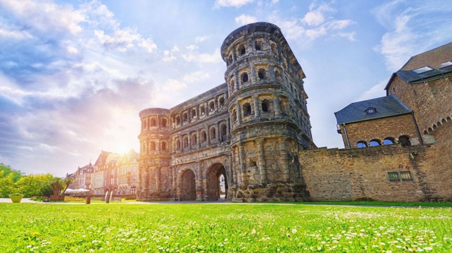 Get an amazing view of the Porta Ningra during your 10 days in Germany.