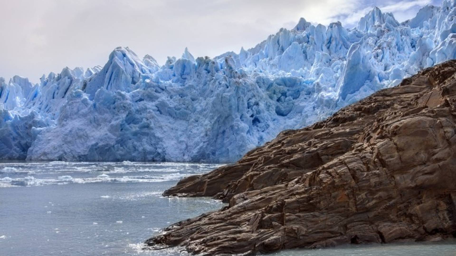 Glacier Grey: Tours and Tips