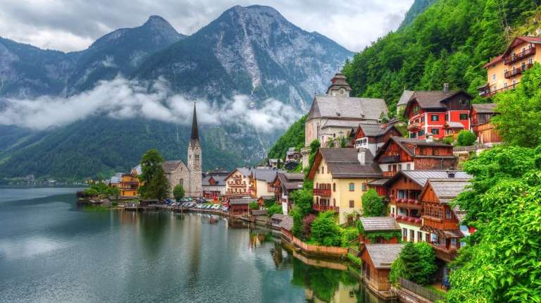 Hallstatt’s scenic beauty on a foggy day