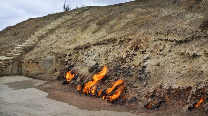Burning mountain in Yanar Dag