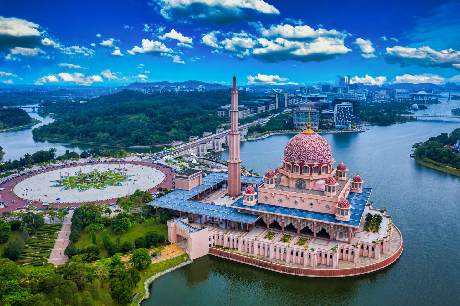 The aerial view of the beautiful Putra Mosque in Putrajaya