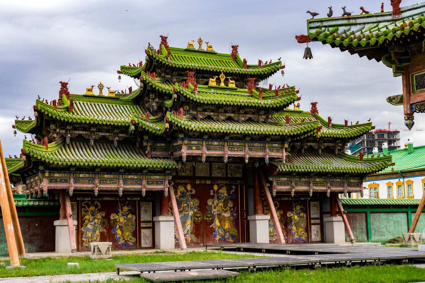 Find different temples in Ulan Bator Mongolia