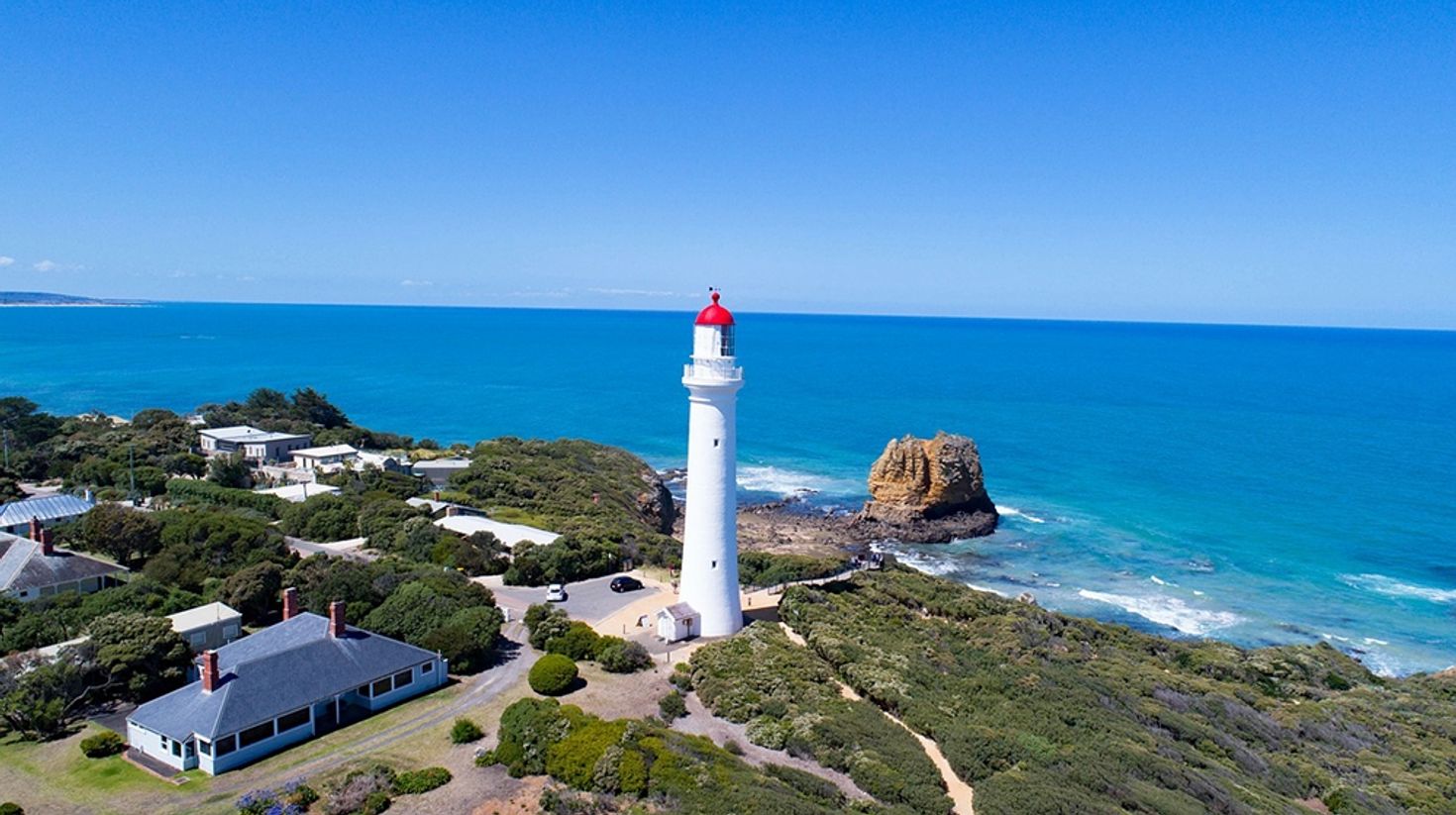You can visit Split Point Lighthouse, a 70m tall tower along the GOR