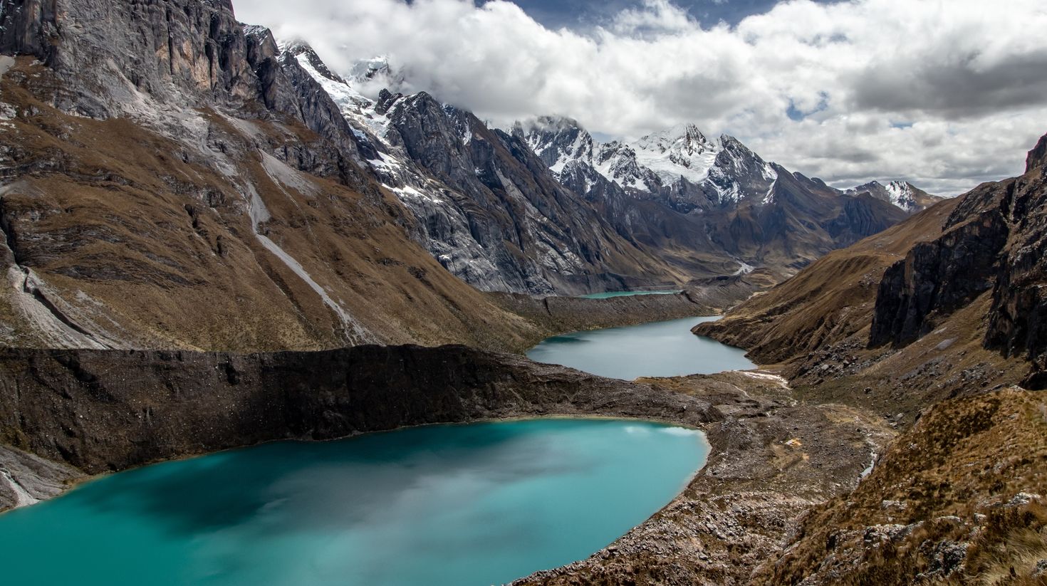 The Andes in Peru are the longest mountain ranges in the world.