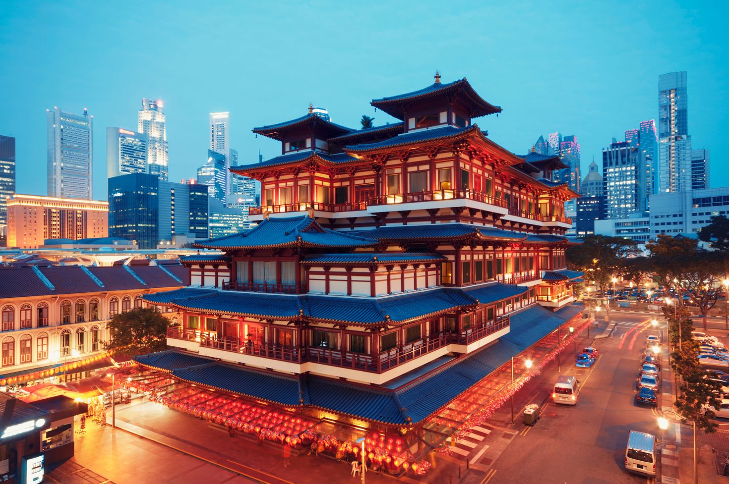 Buddha Toothe Relic Temple in Singapore's Chinatown.