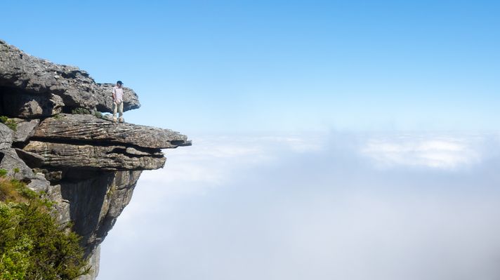 12 apostles hike in the table mountain