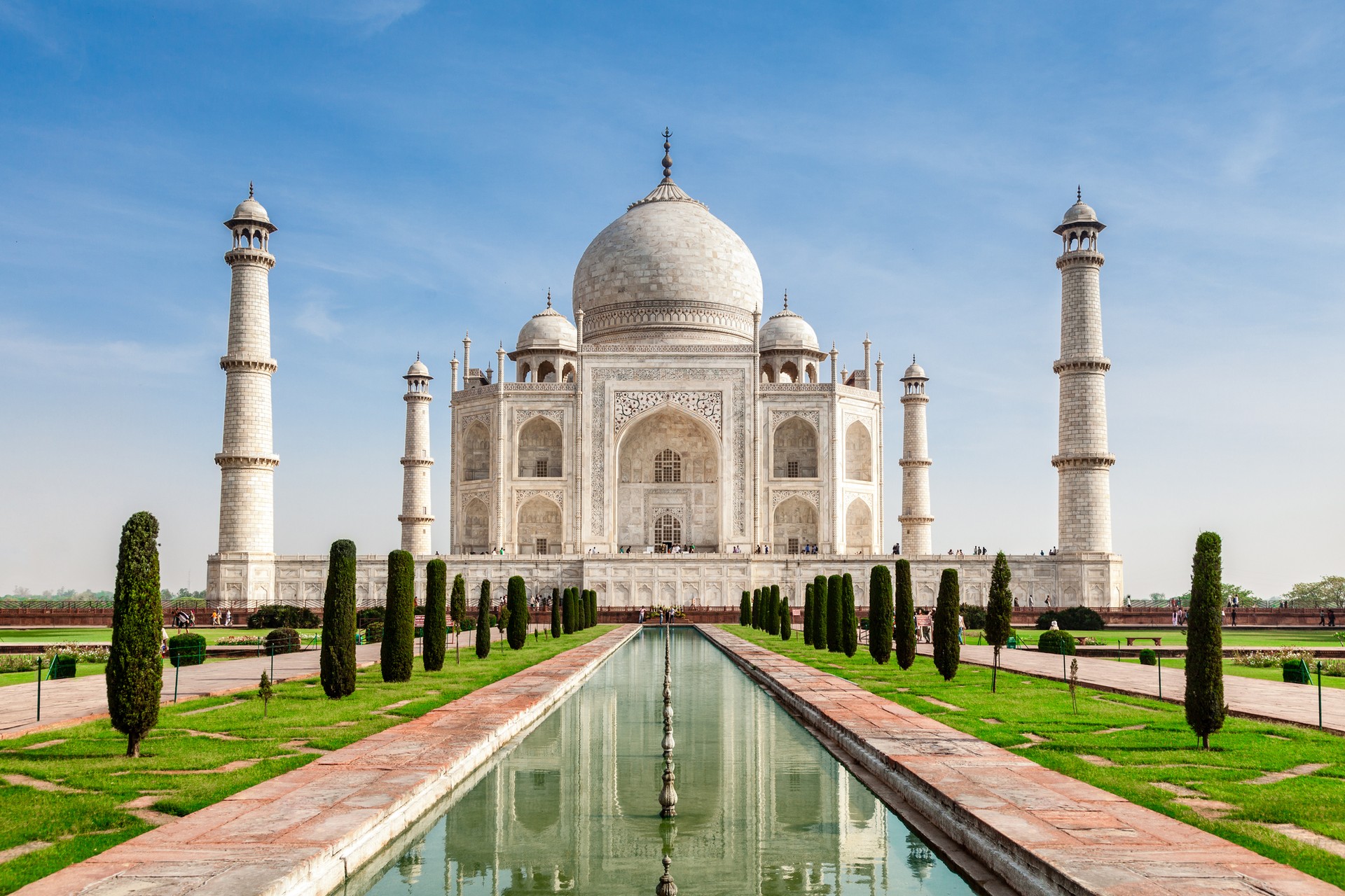 Often referred to as being the most beautiful building in the world, the Taj stands out among Agra’s haze like a beautiful mirage.