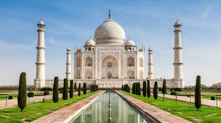 Often referred to as being the most beautiful building in the world, the Taj stands out among Agra’s haze like a beautiful mirage.
