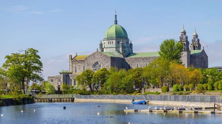 Ireland in 8 Days: 3 Recommended 8-day Itineraries to Ireland
