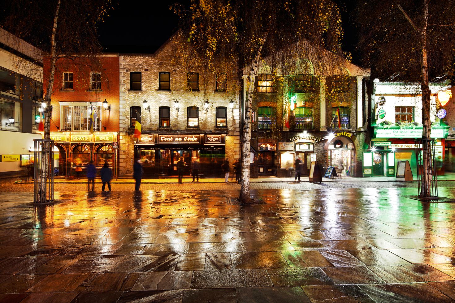 A busy nightlife of the Temple Bar area of Dublin, Ireland in February