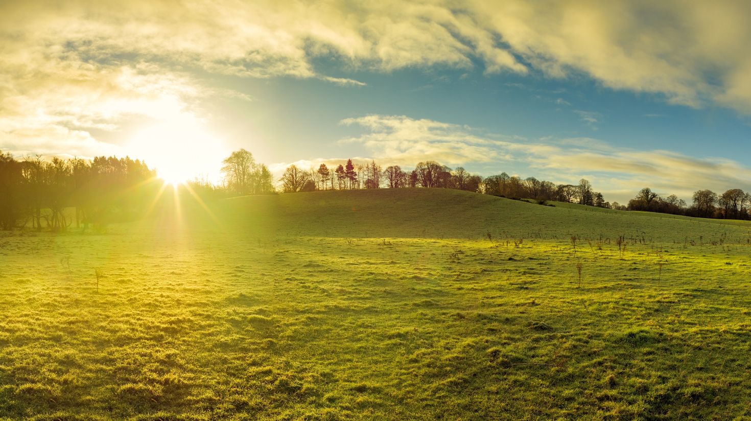 Enjoy panoramic views of the the sunrise while touring Ireland in October.