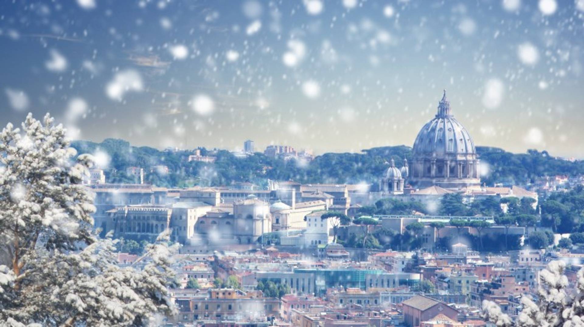 Italy in December: Weather, Festive Holiday and More!