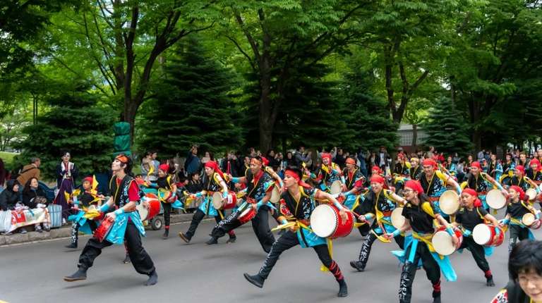 Watch extraordinary parades on your trip to Japan in August.