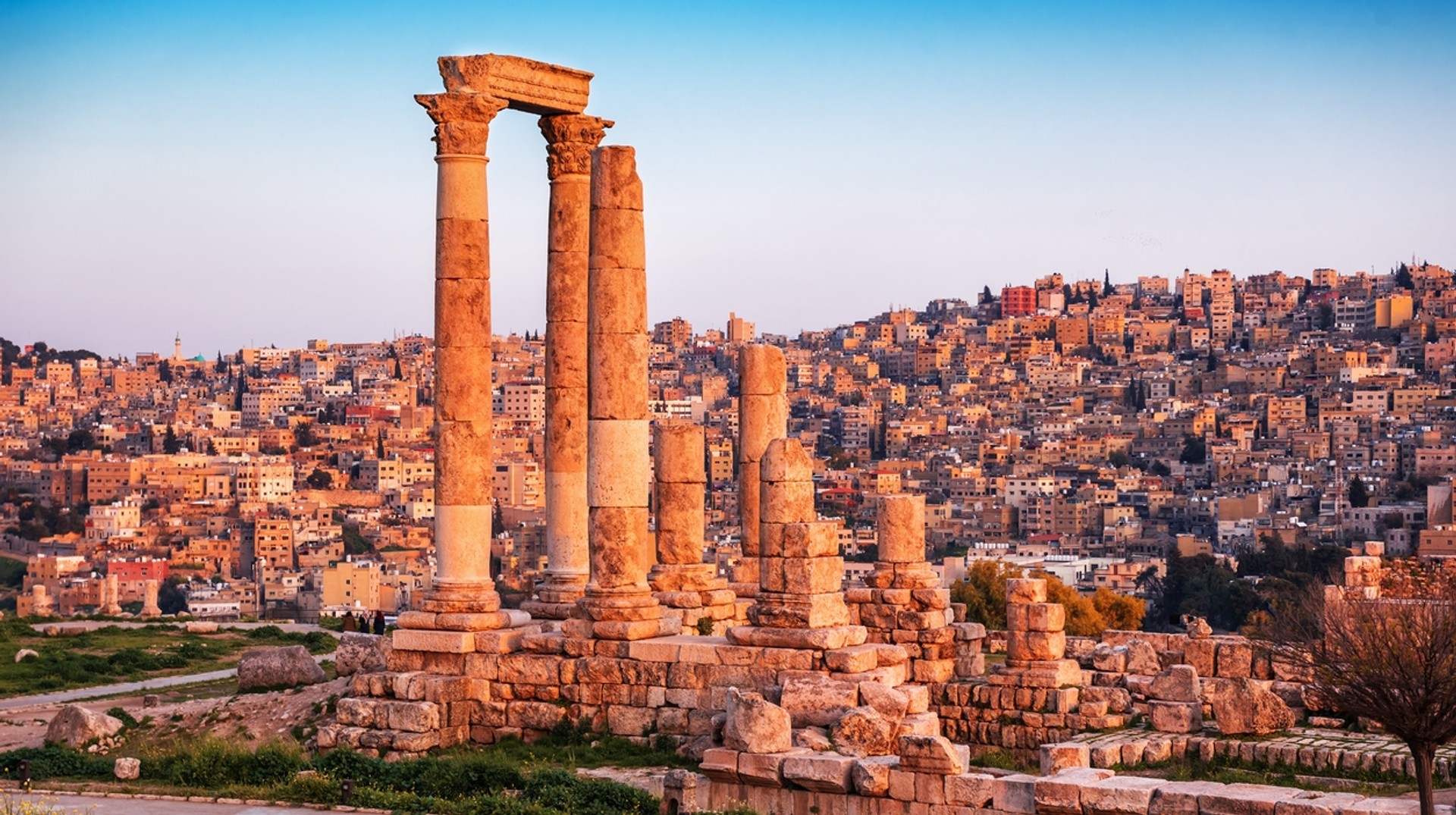 Although Jordan in July is the hottest month, Amman enjoys a temperate climate. Evening in the ruins of Amman in Jordan in July.