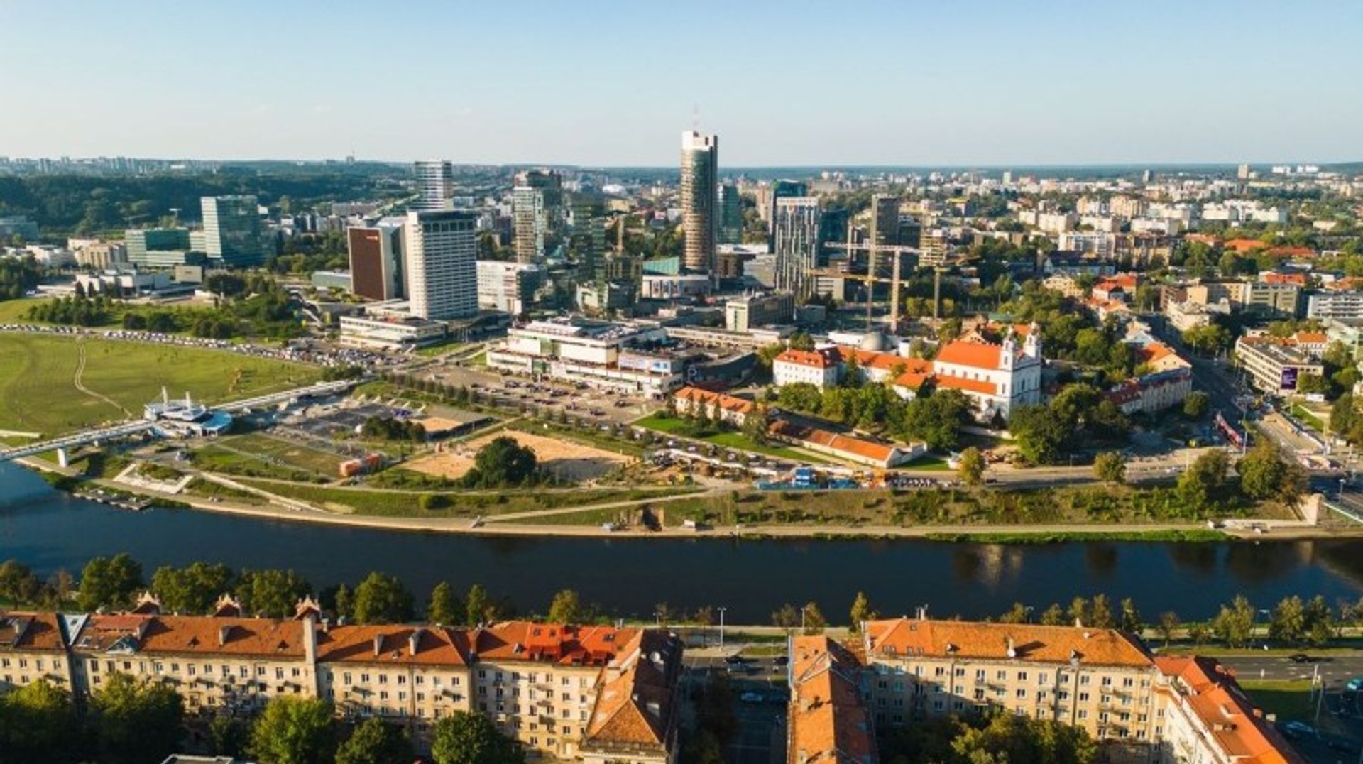 Explore the medieval Old Town of Vilnius and the city's vibrant cultural scene during your 5 days trip to Lithuania. Explore the medieval Old Town of Vilnius and the city's vibrant cultural scene during your 5 days in Lithuania.