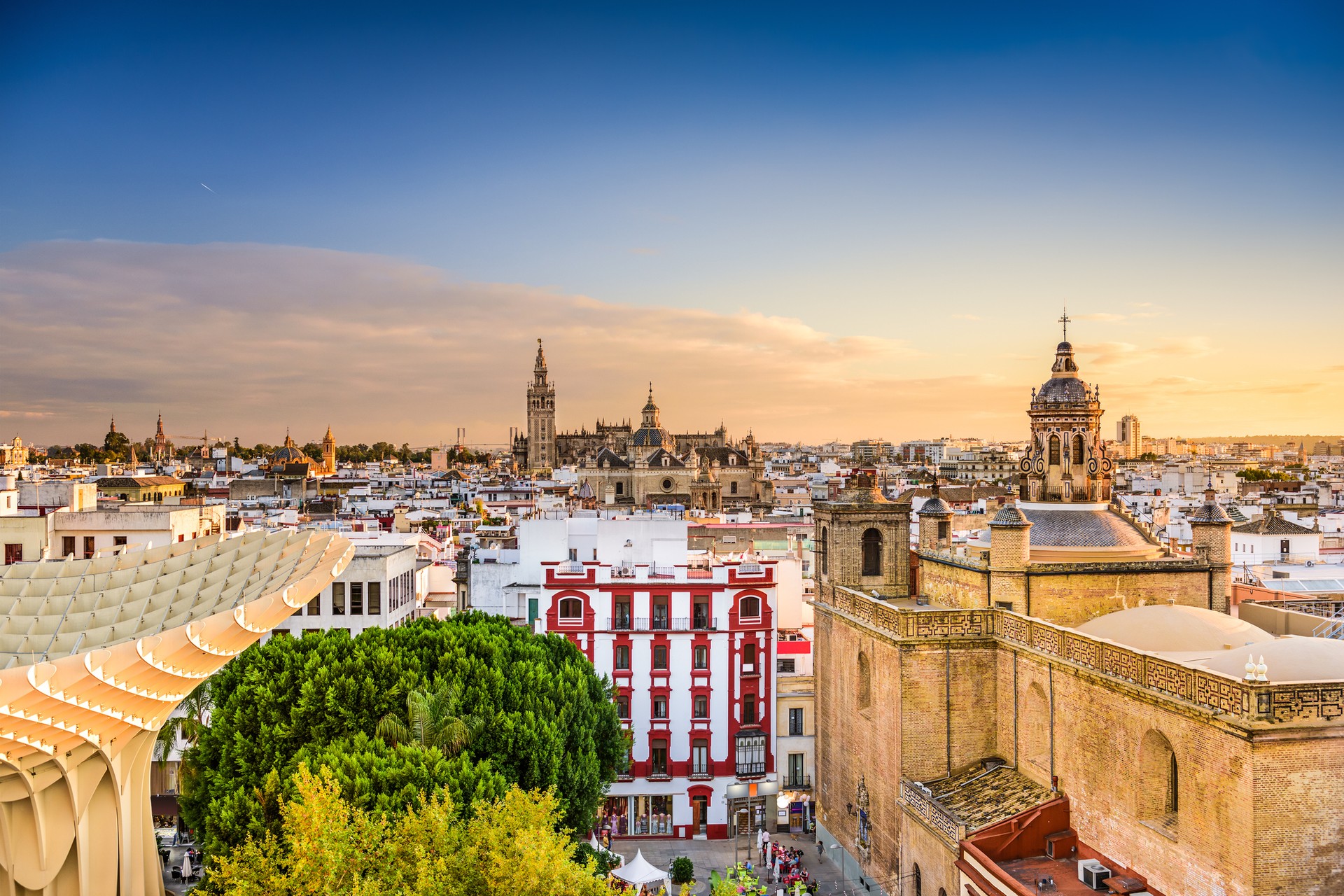 Seville is known as one of Spain’s most flamboyant and vibrant cities and is an unmissable stop on any visit to Andalucía.
