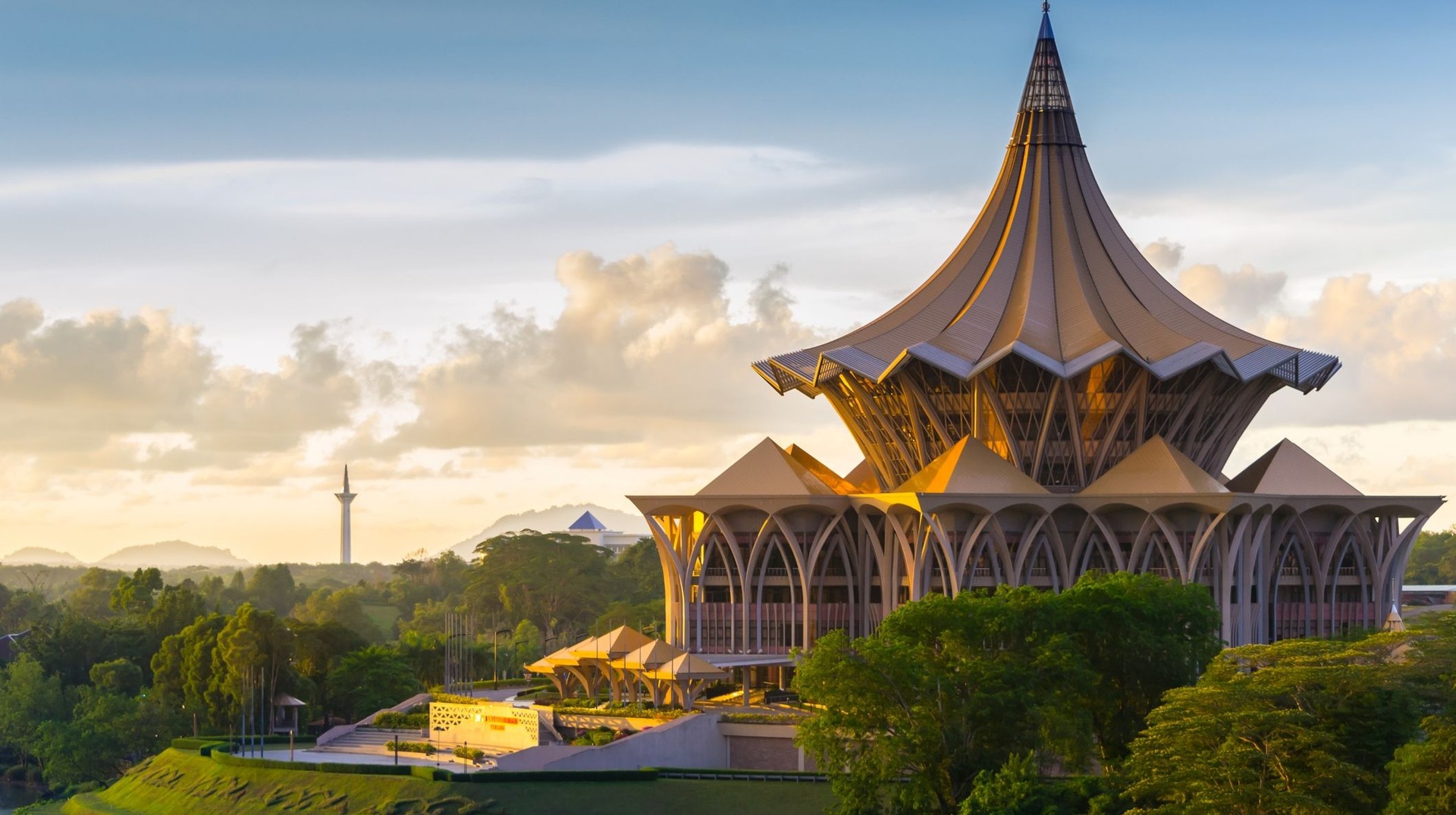 See historical structures at various destinations during your trip to Malaysia. See the Esplanade on the riverside while spending 2 weeks in Malaysia.