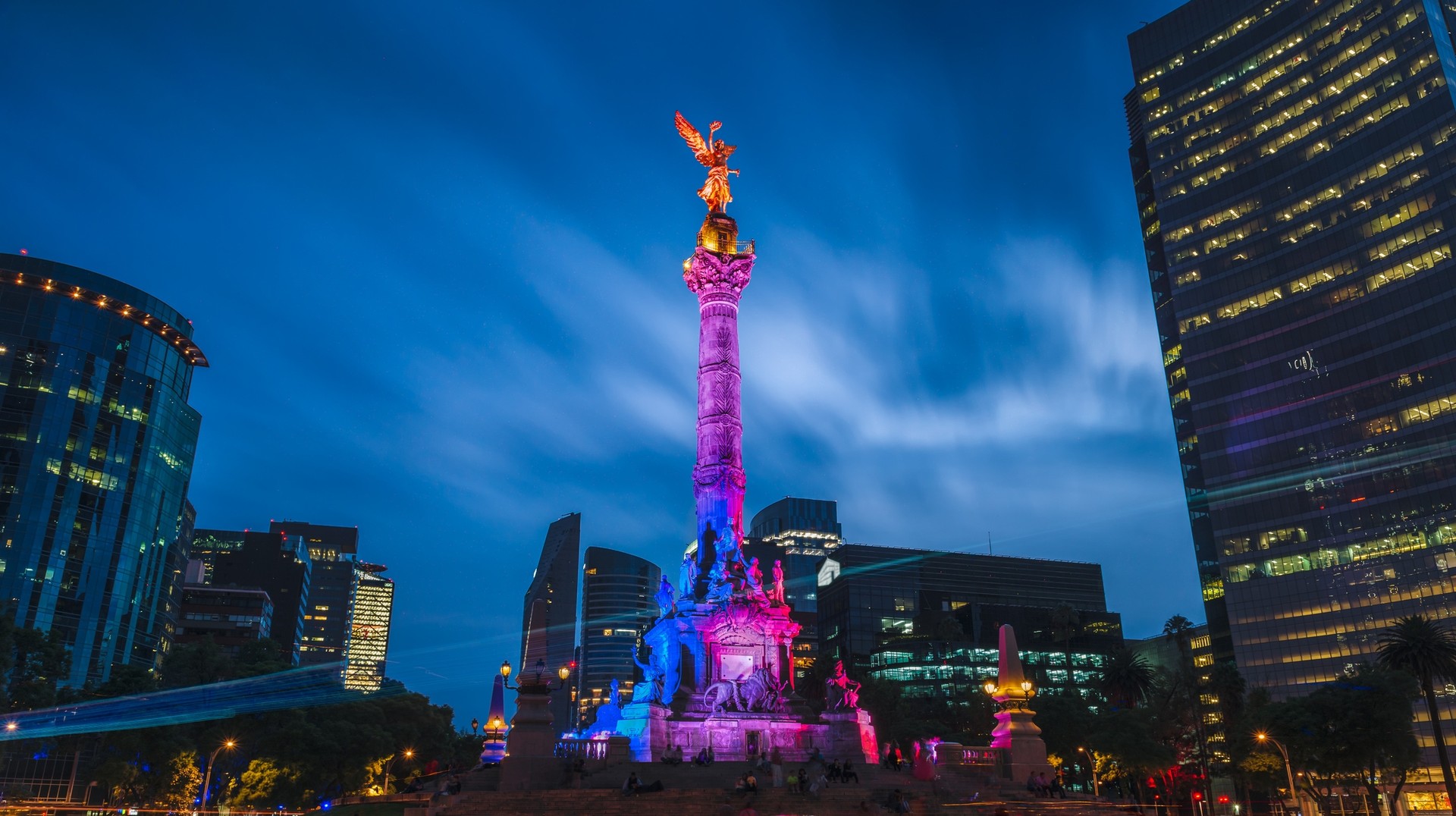 September is a non-tourist season, so make the best of the less crowded destination and make the perfect trip to Mexico. The Angel of Independence in Mexico City, Mexico in September.