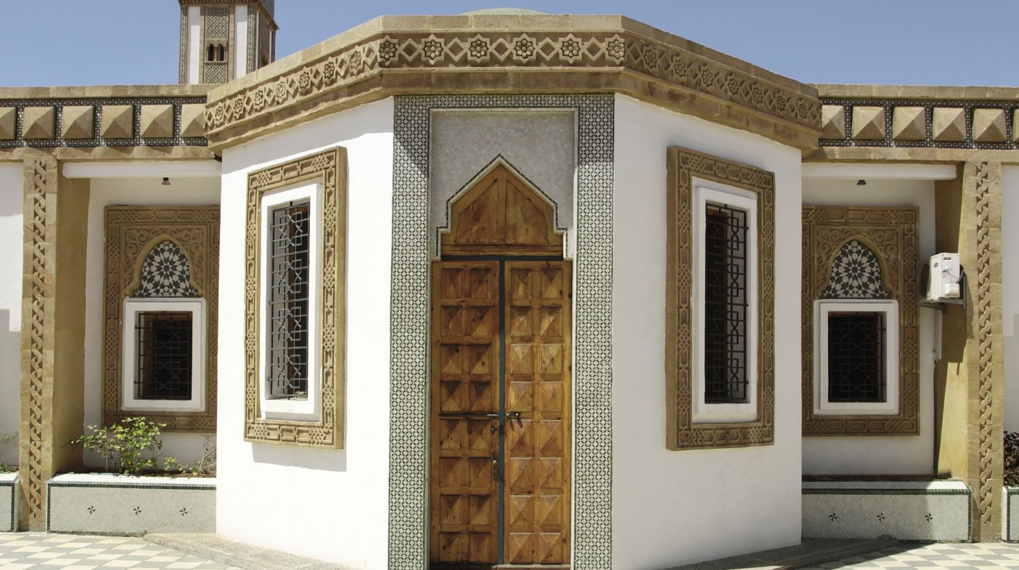 Arabic architecture at Loubnan Mosque, Agadir, Morocco