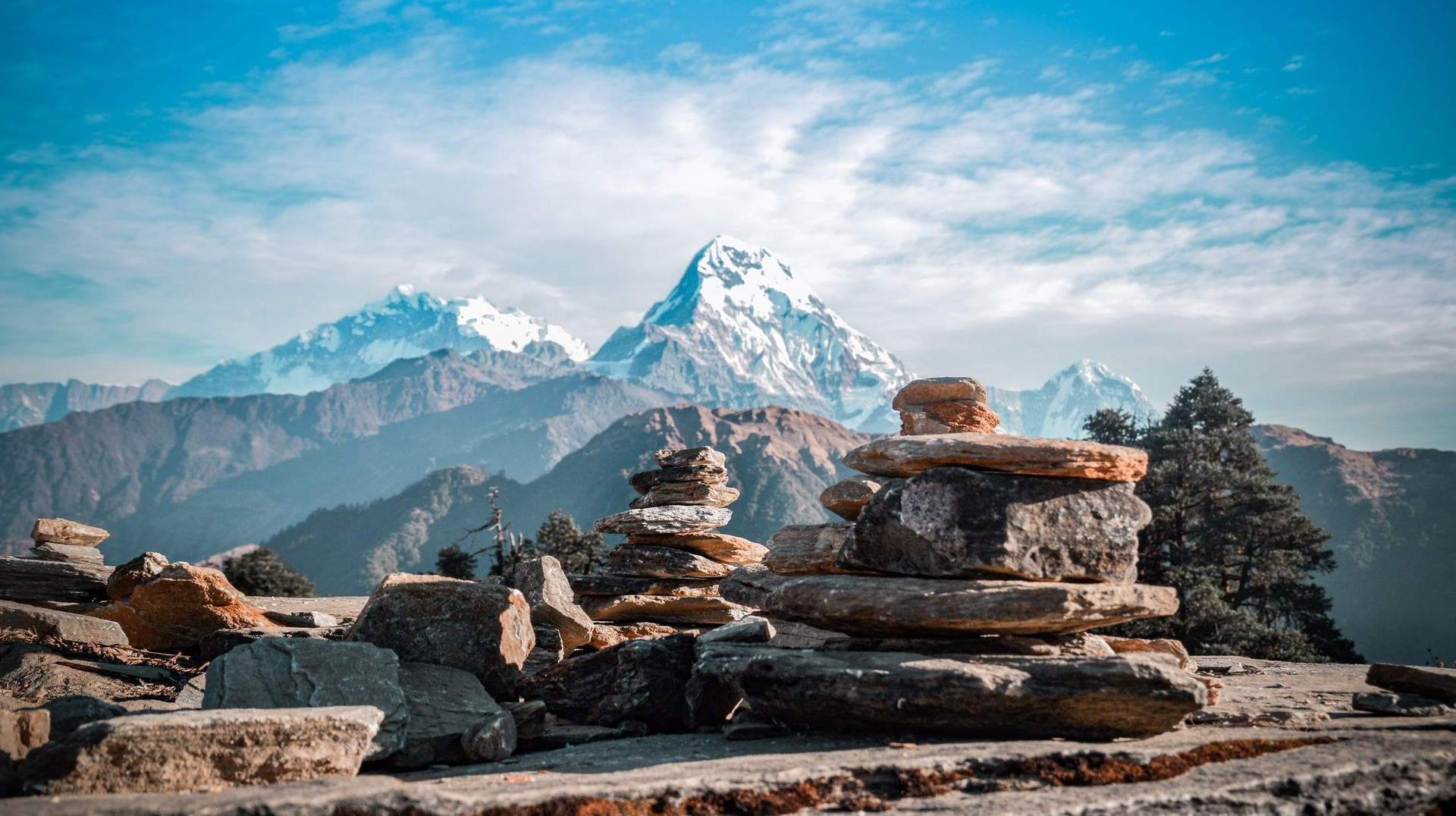 Since Nepal is a small country, you can cover a lot of destinations even in a short duration. Get these views of Annapurna Base Camp while spending 4 days in Nepal.