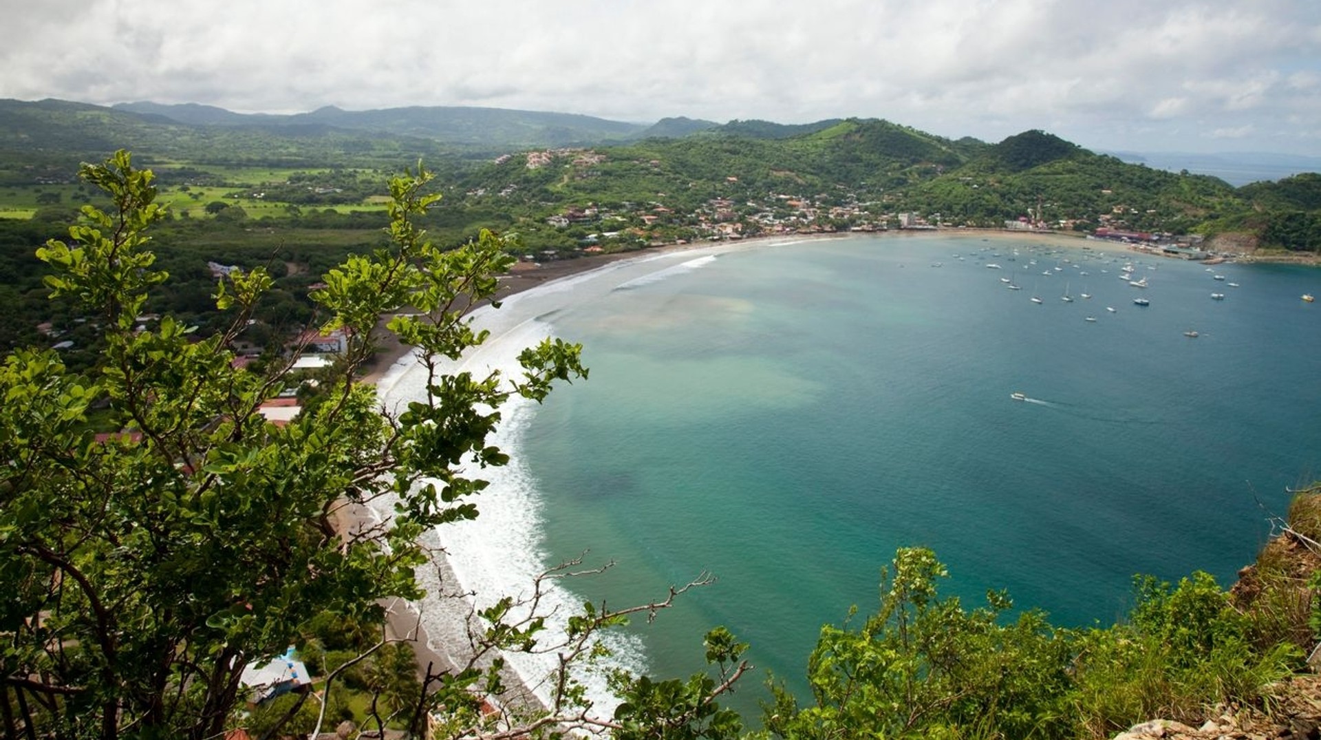 Sunbathe in coastal town of San Juan Del Sur in Nicaragua for 7 days