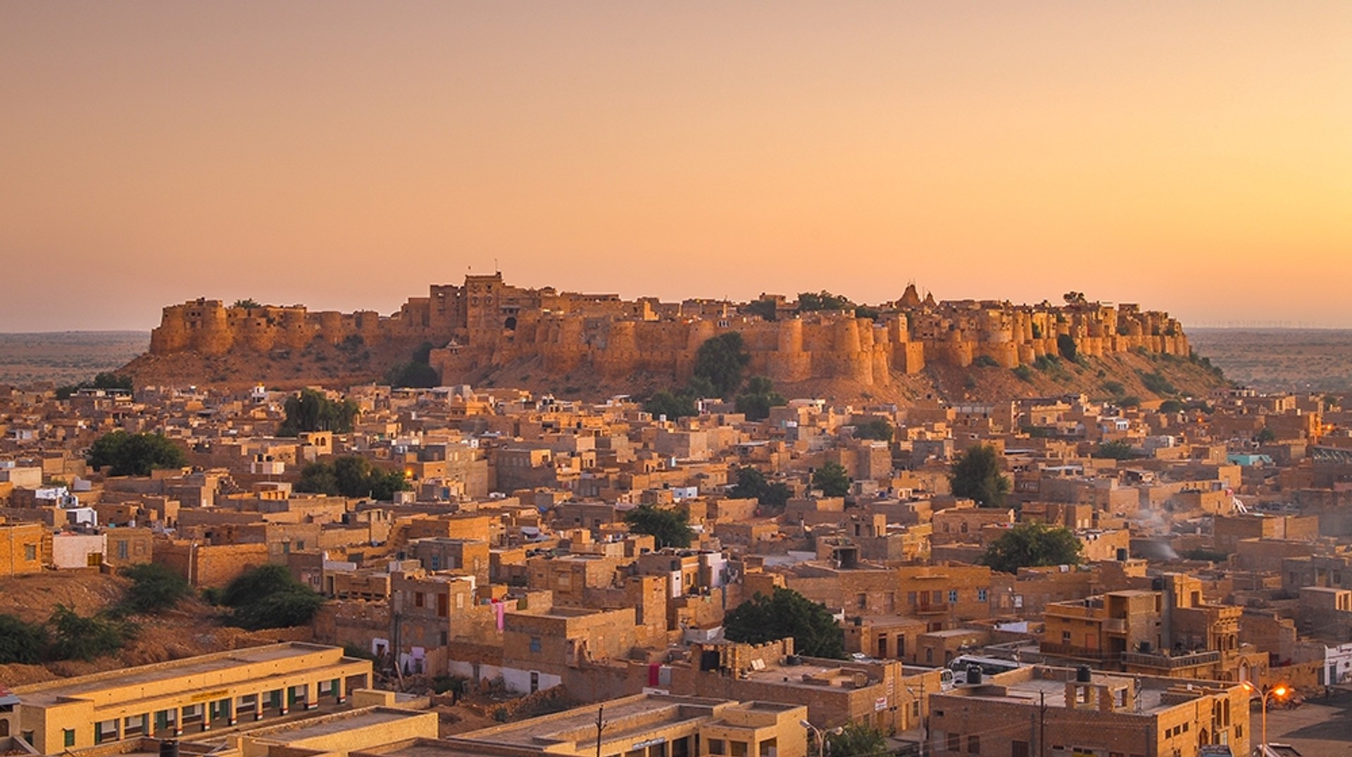 Rajasthan offers festivals, bazars, wildlife sanctuaries and the picture-perfect Thar desert attracting increasingly more visitors. Welcome to your Rajasthan tour.