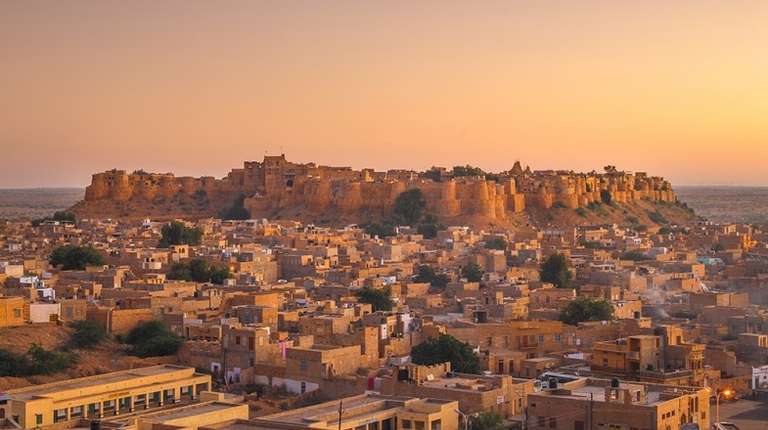 Rajasthan offers festivals, bazars, wildlife sanctuaries and the picture-perfect Thar desert attracting increasingly more visitors. Welcome to your Rajasthan tour.