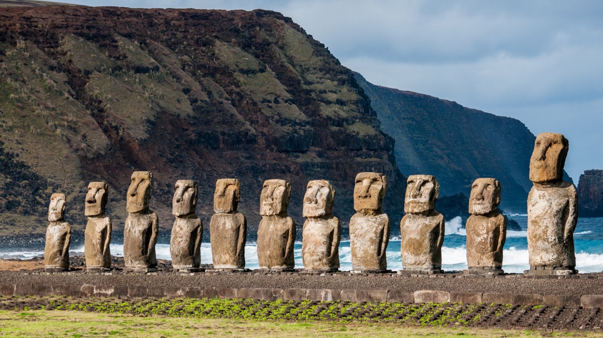 A visit to Easter Island is an experience you will never forget. It is certainly a tricky destination to visit but the challenge is worth it.