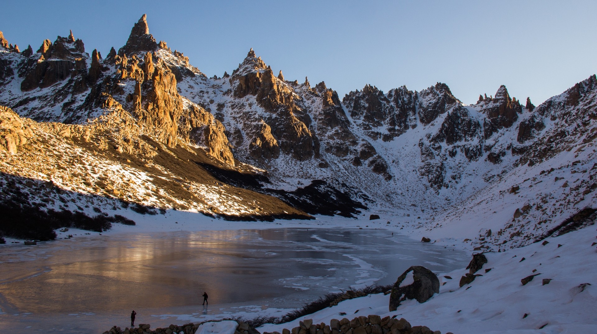 Refugio Frey Hike ends at a gorgeous spot featuring a lake surrounded by mountains If you’re looking for a relatively easy trek with the rewarding views of exciting mountain peaks, Refugio Frey Hike is a must.