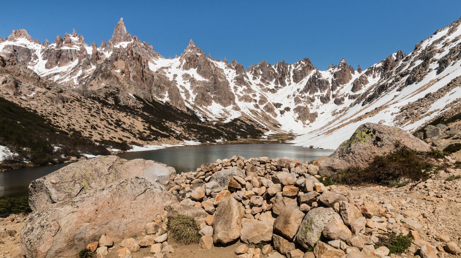 Laguna Tonchek at Refugio Frey