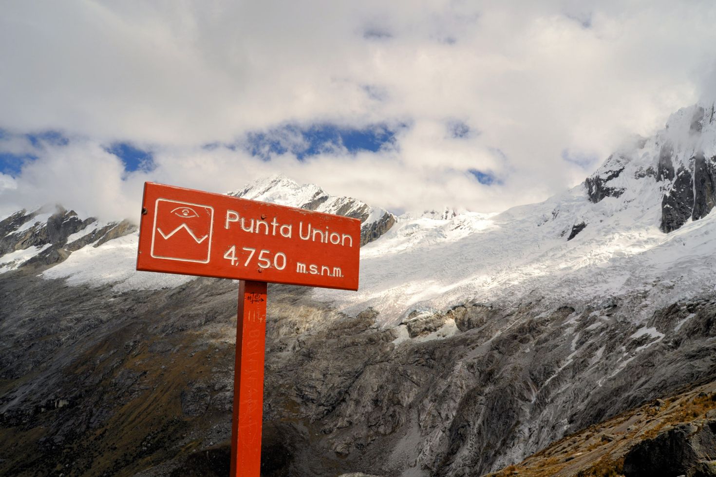 Trekkers will pass the Punta Union Pass during the Santa Cruz trek