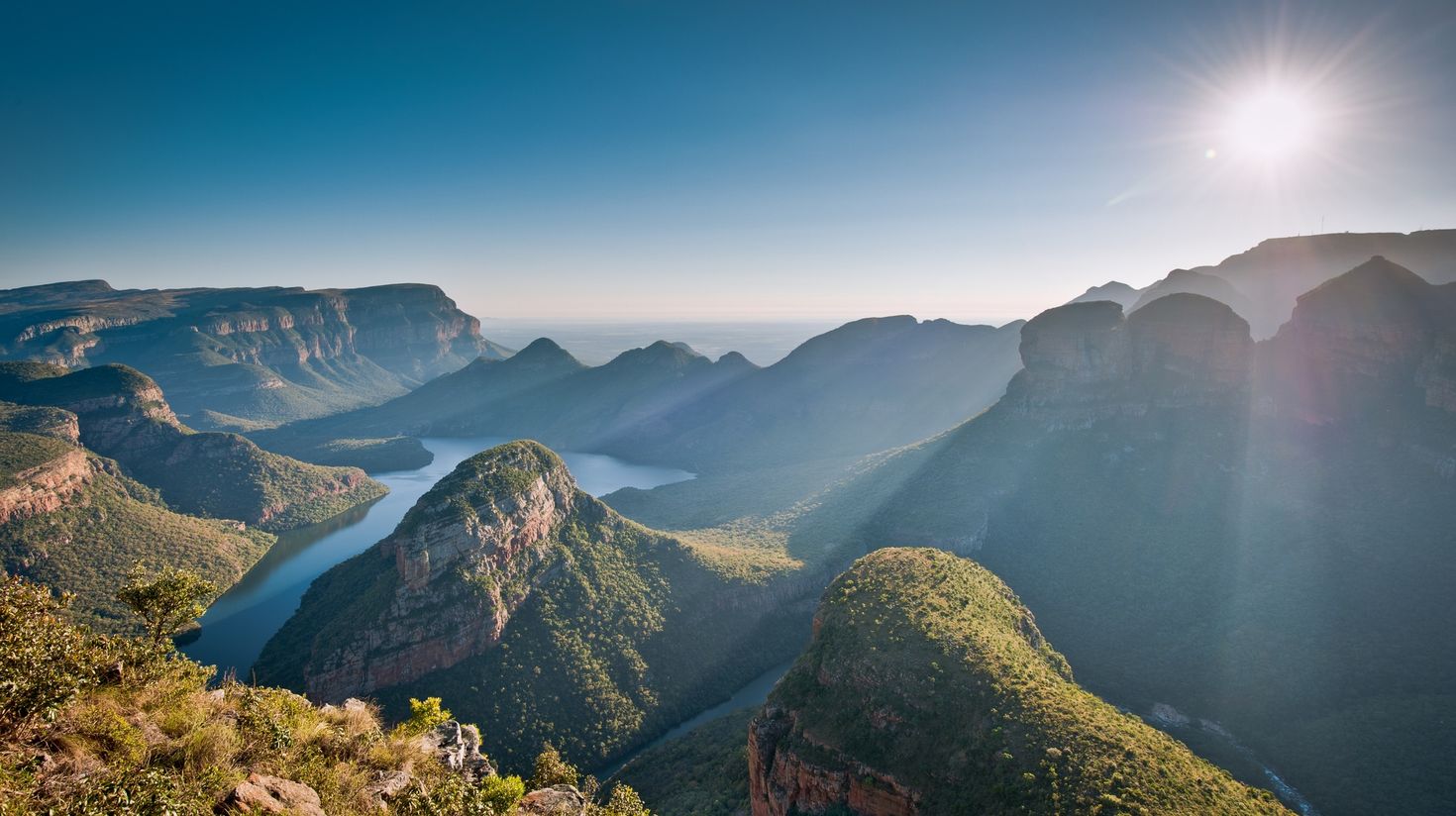 The morning sunlight baths the Blyde River Canyon in Mpumalanga.