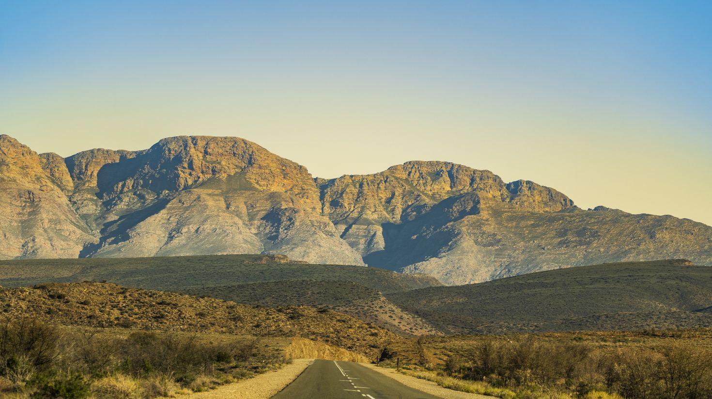 A scenic view of Route 62 in the western cape of South Africa.