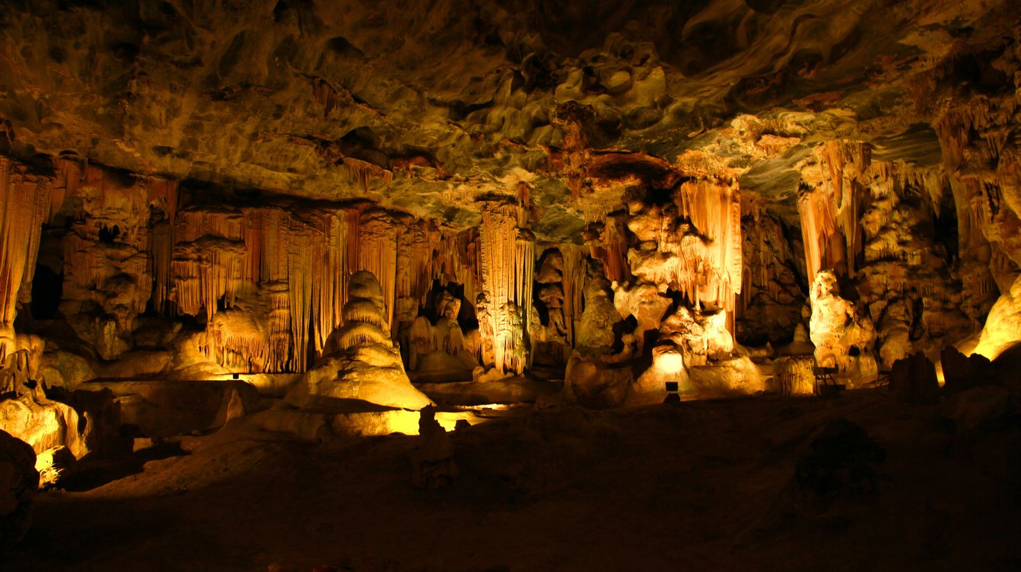 Cango Cave is one of the oldest attraction of South Africa