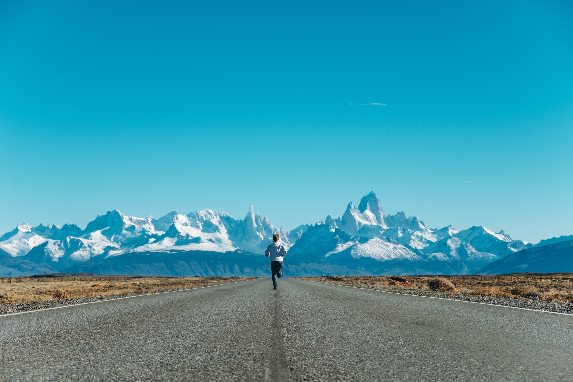Snowy peaks, stunning landscapes and breathtaking beaches are just some of the best things that South America has offer. Experience snowy mountains, the Andes, the Amazon rainforest, stunning beaches and spectacular hiking trails during 7 days in South America.