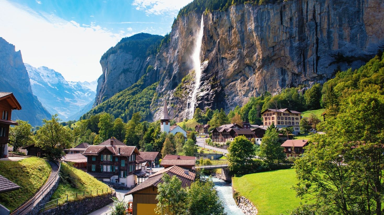Enjoy the spectacular view of Lauterbrunnen valley in June.
