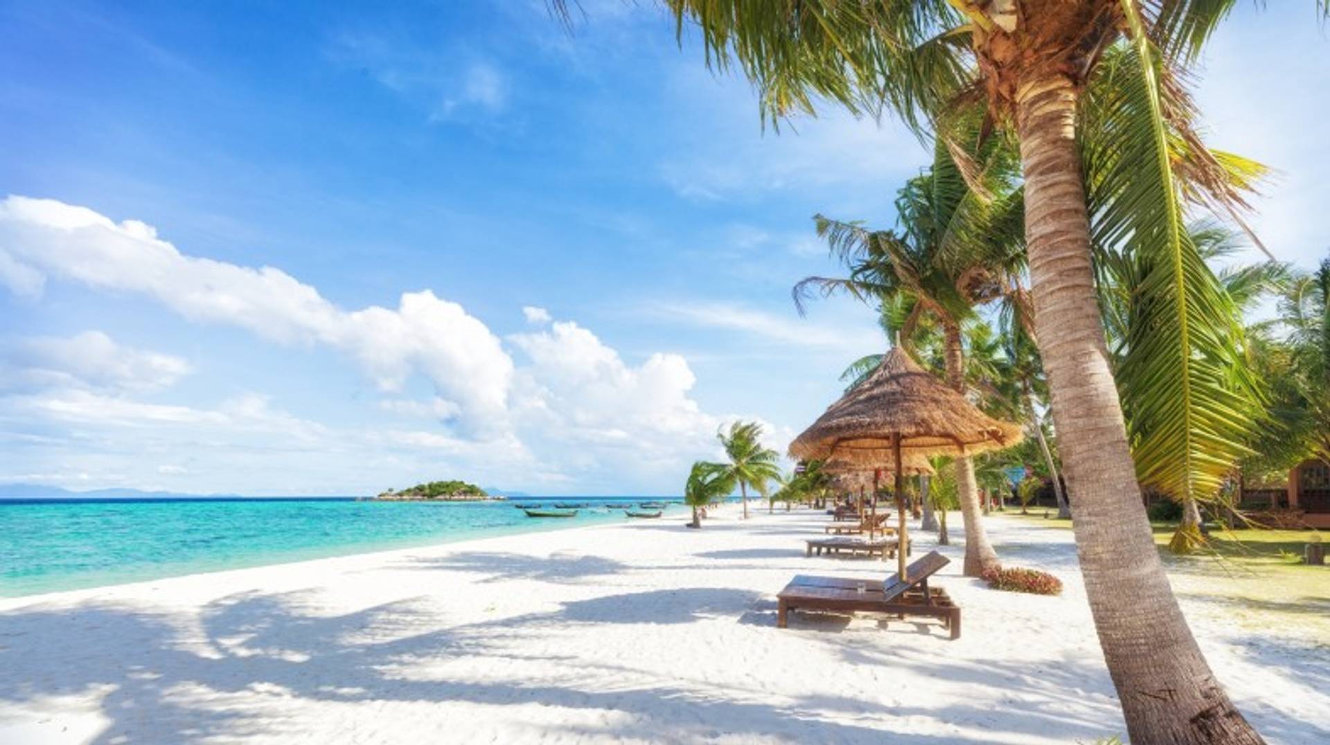 Thailand in February: Weather, Tips & Attractive Deals