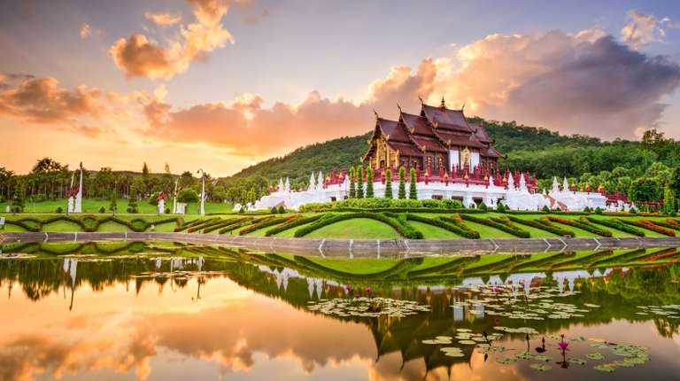 Thailand in October: Weather, Tips & Surfing