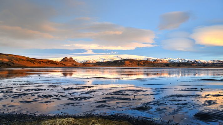 The Myrdalsjokull glacier is the fourth largest glacier in Iceland
