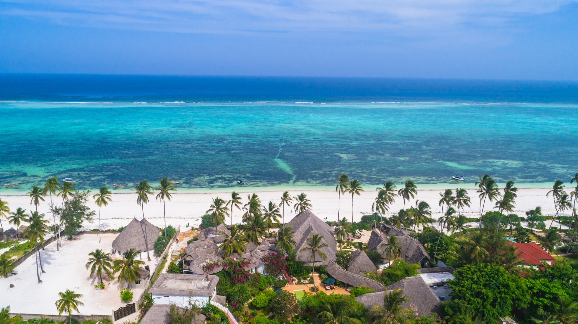 Escape to the Maldives in March and witness a mesmerizing horizon where turquoise waters meet endless skies. The Maldives in March boasting a picturesque beach vibe with clear waters.