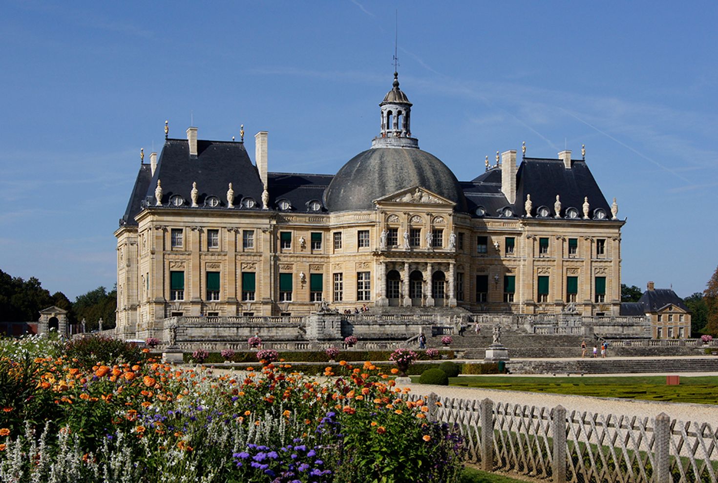 Visit a chateaux in France