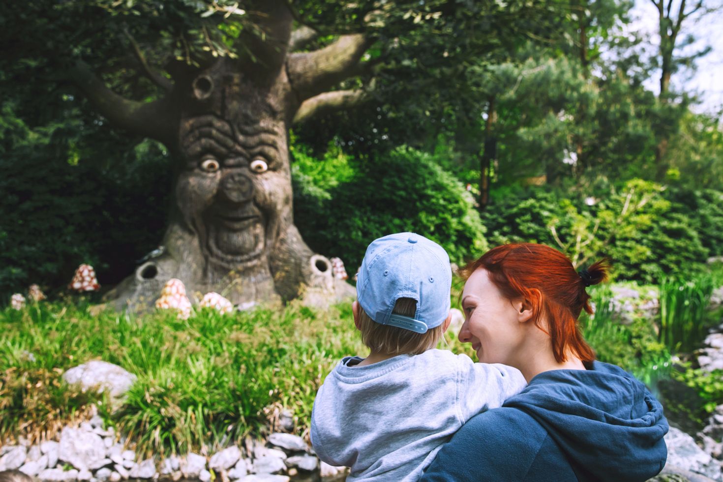 Visiting amusement parks are a great thing to do in the netherlands