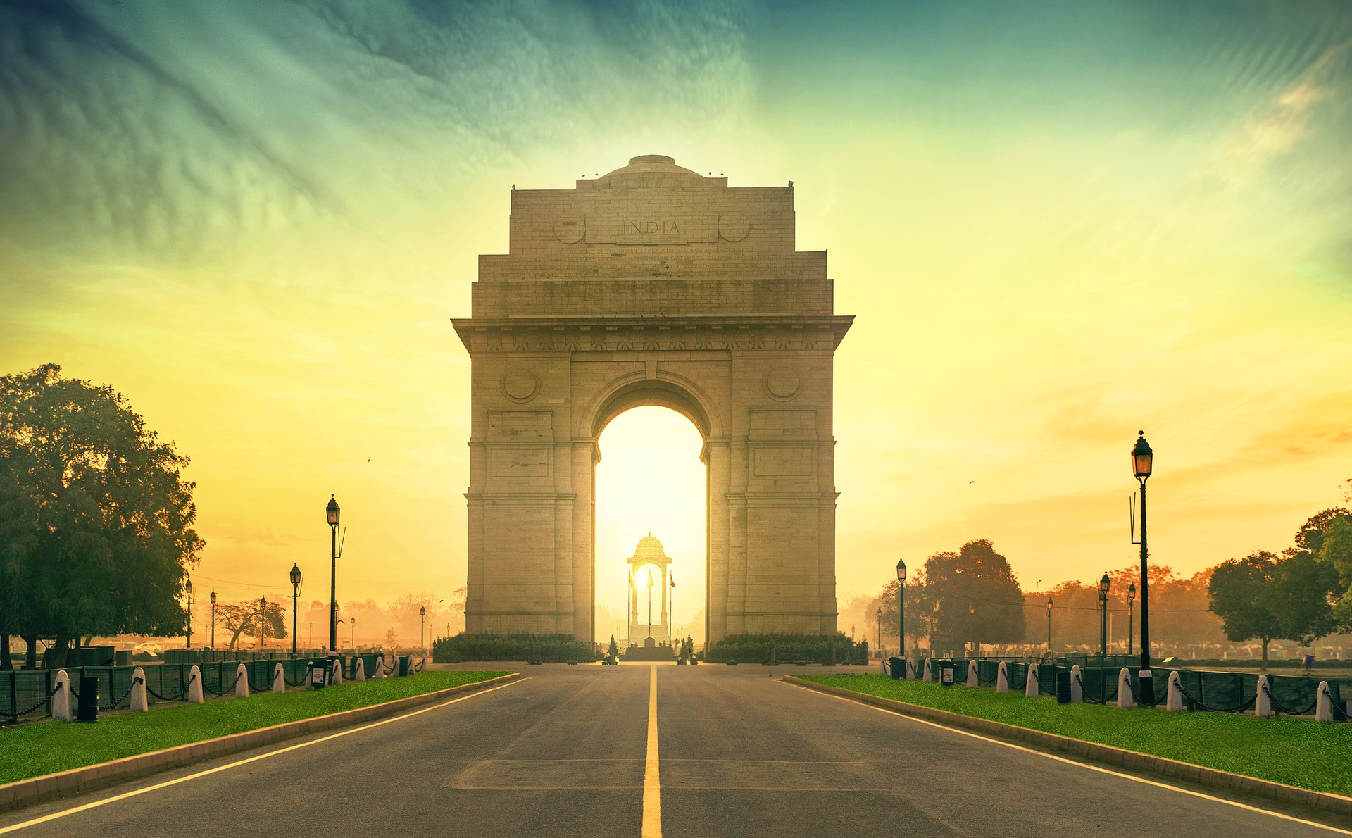 If you’re planning to take that much anticipated trip to the Indian capital anytime soon, here are some of the top things to do in New Delhi.