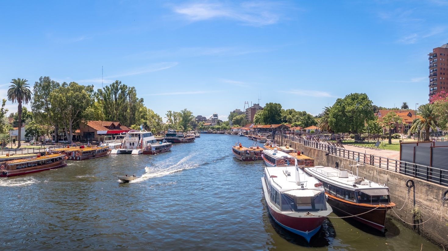 Panoramic view of boats at Tigre river during a clear day.