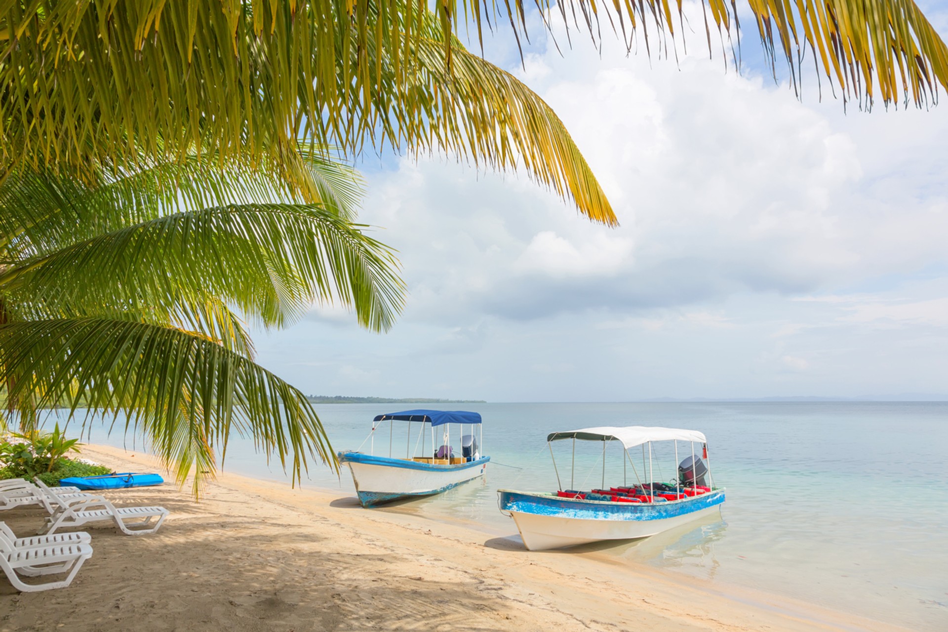 Located in the Caribbean coast, beaches in Cahuita are less crowded compared to the Pacific side. Cahuita is a great place to sit back and relax in the quite beaches of the Caribbean side.